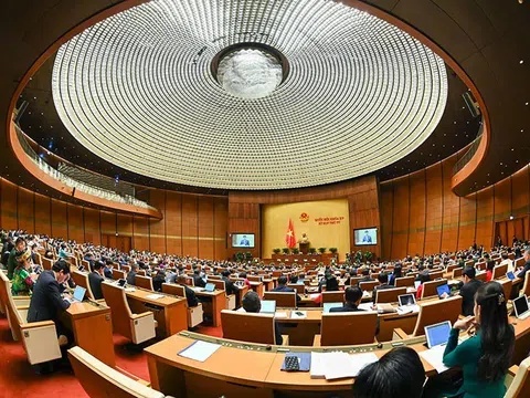 Ngày 31/10: Quốc hội thảo luận việc thực hành tiết kiệm, chống lãng phí