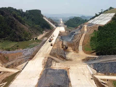 Bộ GTVT đề nghị sửa đổi về hành vi chuyển nhượng thầu trong dự thảo Luật Đấu thầu (sửa đổi)