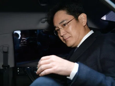 "Thái tử" tập đoàn Samsung bị bắt