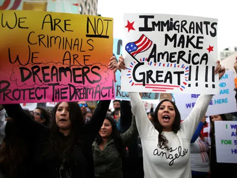 Mỹ mở rộng đối tượng bị trục xuất