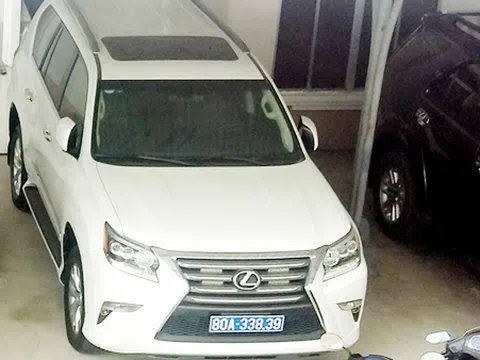 Cà Mau trả lại 2 xe Lexus trị giá 6 tỷ đồng cho doanh nghiệp tặng
