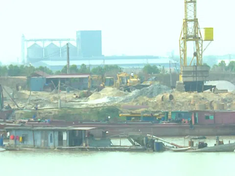 Khởi tố kẻ nhắn tin đe doạ Chủ tịch tỉnh Bắc Ninh tội Khủng bố