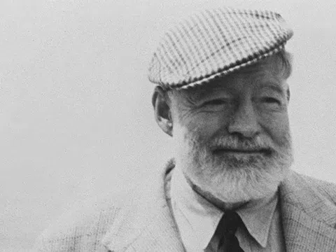 Cuộc đời tình báo của văn hào kiệt xuất Mỹ Ernest Hemingway