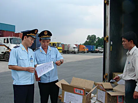 Trong 1 tháng, hơn 1.000 vụ vi phạm được hải quan phát hiện