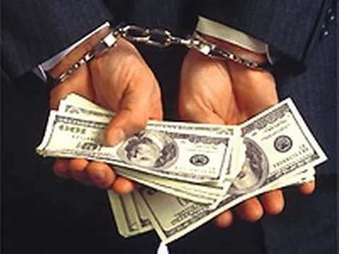 Chạy chức và cấu trúc ‘tiền - quyền - tiền’