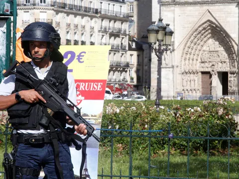 Pháp cử trùm tình báo làm lãnh đạo chống khủng bố