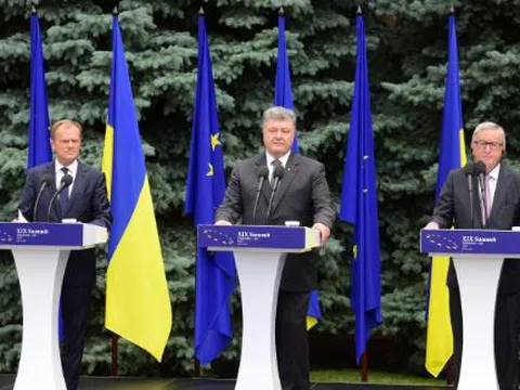 Nga chê Ukraine chống tham nhũng kém