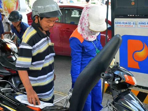 Petrolimex lãi đậm nhờ đặc quyền?