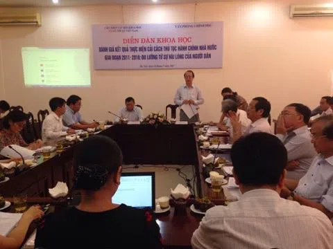 Cải cách thủ tục hành chính: Vẫn vướng chuyện... phong bì