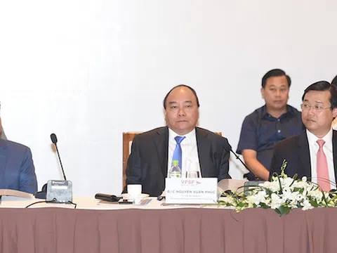 Thủ tướng đối thoại với doanh nghiệp: “Nóng” vấn đề chi phí lương, bảo hiểm