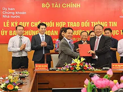 Ủy ban chứng khoán nhà nước và Tổng cục thuế ký Quy chế phối hợp trao đổi thông tin