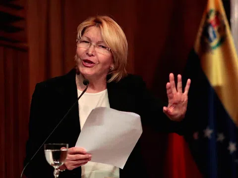 Bị sa thải, tổng công tố Venezuela không "rời ghế"