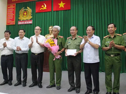 Trinh sát kể phá ổ sản xuất ma túy lớn nhất nước