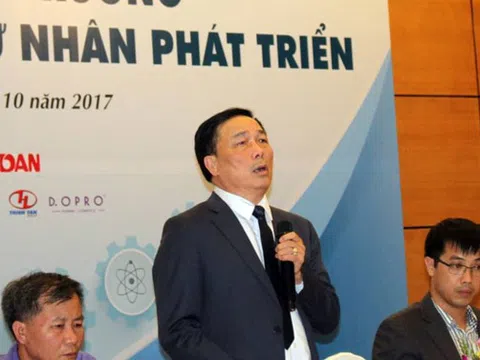 'Luồn lách giàu nhanh, chân chính giàu chậm'