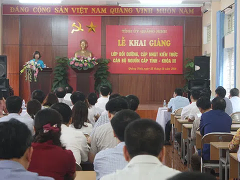 Hoàn thiện hành lang pháp lý điều chỉnh riêng về Cán bộ
