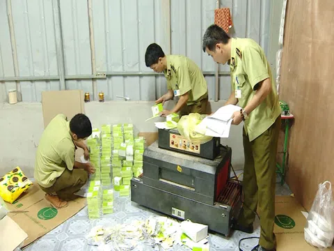 Đủ căn cứ khởi tố vụ lô hàng mỹ phẩm 11 tỷ đồng nghi giả