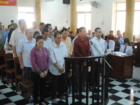 Hơn chục cán bộ thuế, hải quan hầu tòa vì tiếp tay cho DN "ma"