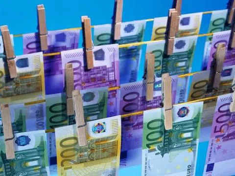 EU sửa đổi Luật sở hữu doanh nghiệp phòng ngừa tham nhũng