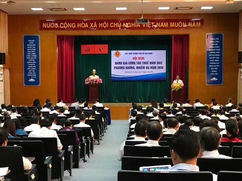 Lúng túng trong thu thuế Google, Facebook, Grab, Uber