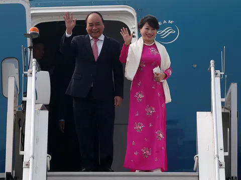 Thủ tướng Nguyễn Xuân Phúc đến Ấn Độ, dự Hội nghị cấp cao