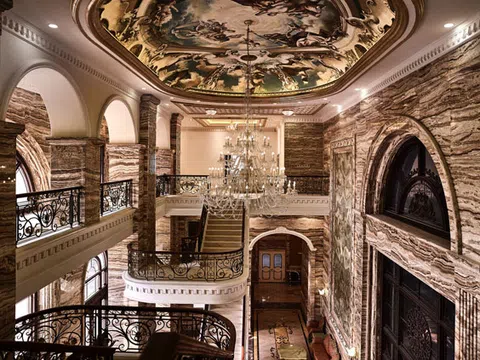 D'. Palais Louis: Nơi hội tụ tinh hoa kiến trúc nghệ thuật