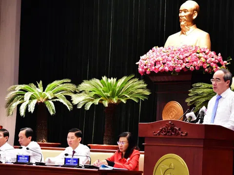 Thu ngân sách của TP HCM bằng 45 tỉnh cả nước