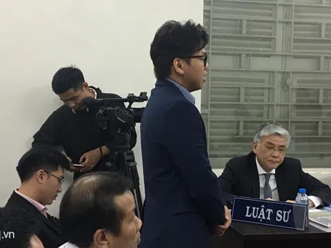 Grab hầu tòa vì bị Vinasun kiện phá giá