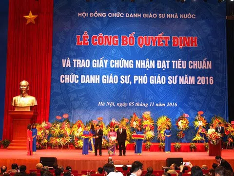 Nhiều quan chức không còn tên trong danh sách GS, PGS được công nhận