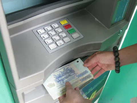 Công an khuyến cáo 8 thủ đoạn trộm tiền từ thẻ ATM cực tinh vi