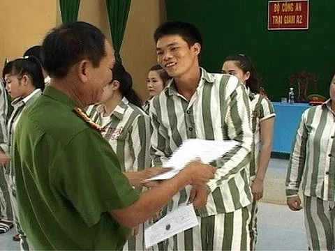 Đề nghị nên đặc xá 1 năm 1 lần