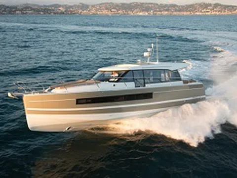 Tập đoàn FLC ký hợp đồng mua hai du thuyền hạng sang với Vietyacht