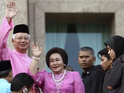 Hé lộ lối sống xa hoa của phu nhân cựu Thủ tướng Malaysia