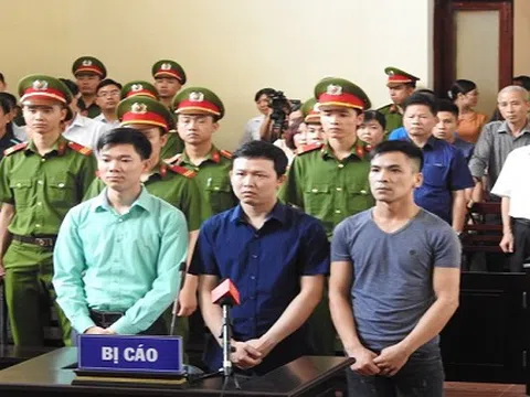 Tòa trả hồ sơ điều tra bổ sung, kiến nghị làm rõ nhiều vấn đề trong sự cố chạy thận ở Hòa Bình