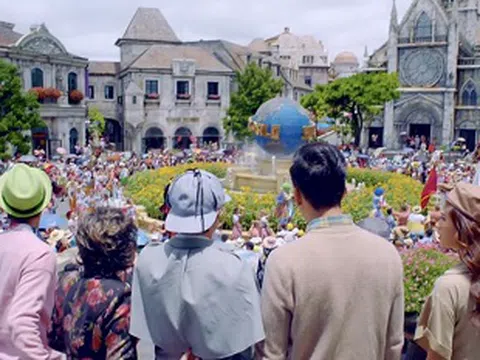 Bí mật nào ở Sun World khiến showbiz Việt “dậy sóng” tìm người lạc?