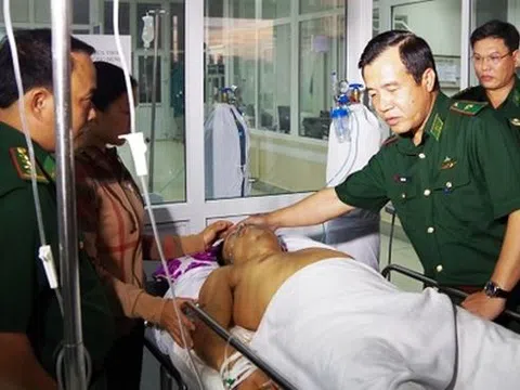 Đề xuất thăng quân hàm cho 2 trinh sát biên phòng dũng cảm