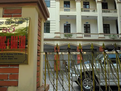 Gian lận điểm thi ở Hà Giang: Cần khởi tố vụ án hình sự