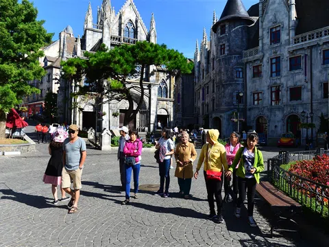 Lý do nào đưa Sun World thành điểm đến của hàng triệu gia đình Việt?