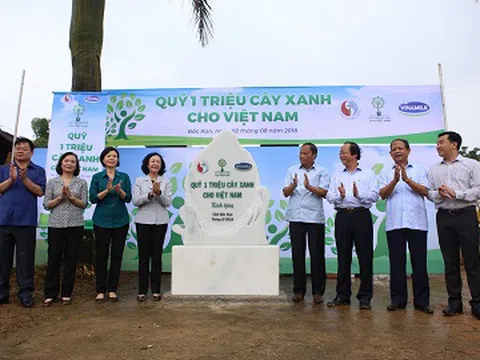 Phát huy đạo lý "Uống nước nhớ nguồn" - Vinamilk trồng 100.000 cây xanh tại Bắc Kạn