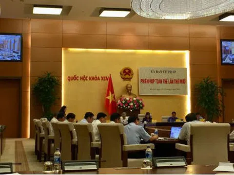 11.180 quyết định hành chính, hành vi hành chính của Chủ tịch UBND, UBND bị kiện ra tòa