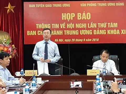 Hội nghị Trung ương 8 có nội dung nhân sự, Chiến lược biển Việt Nam