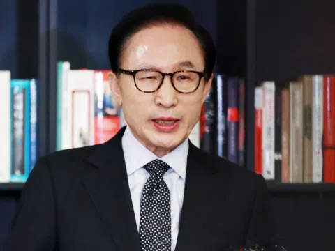Cựu Tổng thống Hàn Quốc Lee Myung-bak đối mặt mức án 20 năm tù