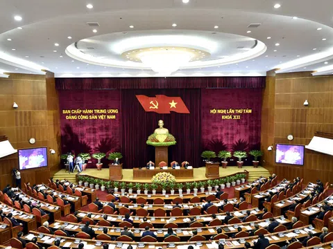 Trung ương xem xét, quyết định việc giới thiệu nhân sự để Quốc hội bầu Chủ tịch nước