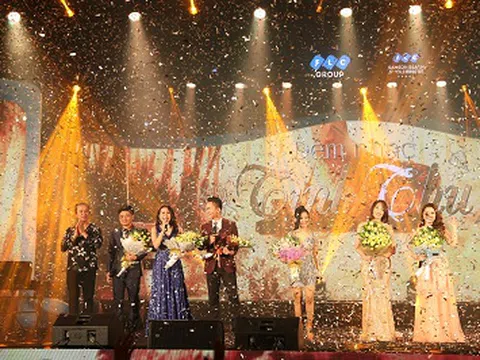 “Tình Thu”: Đêm thăng hoa của những diva, divo hàng đầu Việt Nam