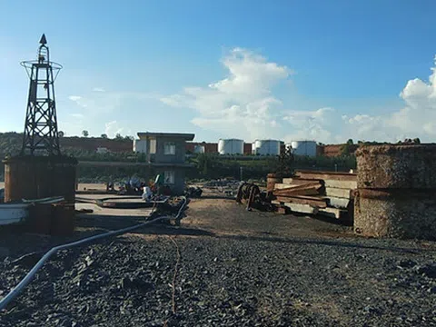 Truy tố 12 bị can liên quan vụ buôn lậu xăng dầu tại Bình Thuận