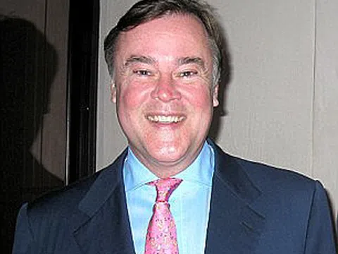 FBI phá đường dây mại dâm nam