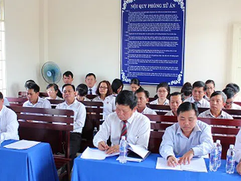 Xử lý hành vi không thi hành quyết định của Tòa án và đưa tin sai sự thật