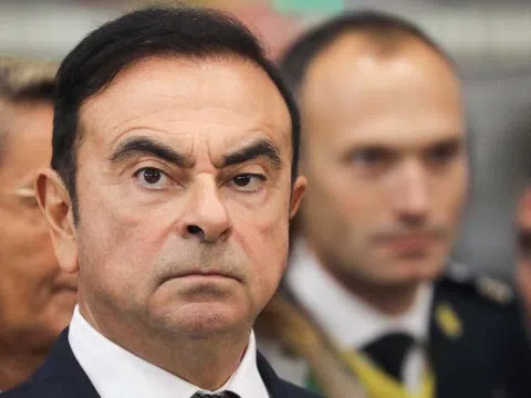 Tiết lộ lý do khiến Chủ tịch Nissan Motor bị bắt