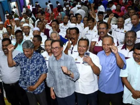 Malaysia loại bỏ dự án có yếu tố tham nhũng