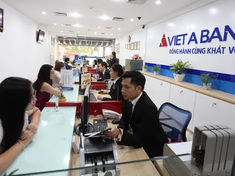 Khởi tố vụ án Lừa đảo chiếm đoạt tài sản thông qua hoạt động Ngân hàng