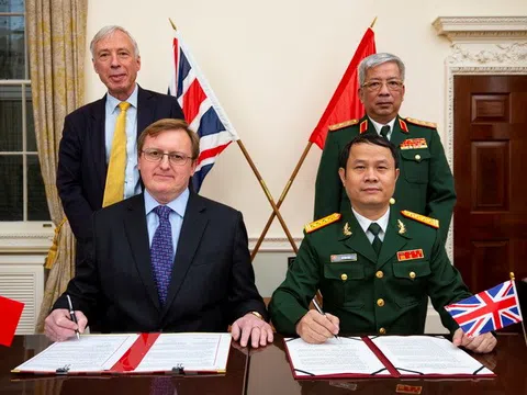 Hợp tác quốc phòng Việt-Anh giúp củng cố hòa bình khu vực, thế giới